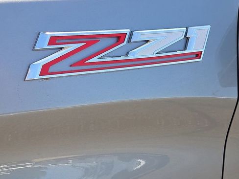 New 2026 Chevrolet Silverado 1500 LT w/ Z71 Off-Road Package AWD/4WD image 6
