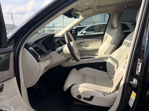 Used 2022 Volvo XC90 T8 Inscription w/ Advanced Package AWD/4WD image 11
