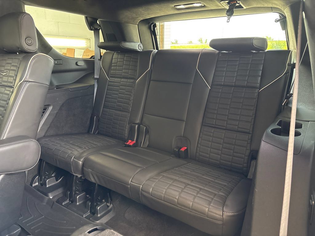 Used 2022 Cadillac Escalade Sport Platinum w/ LPO, ONYX Package AWD/4WD image 52