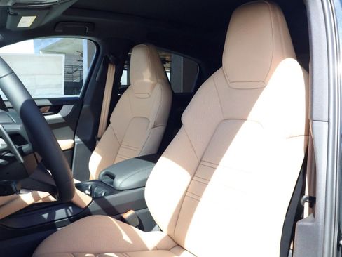 New 2026 Porsche Cayenne Coupe image 5