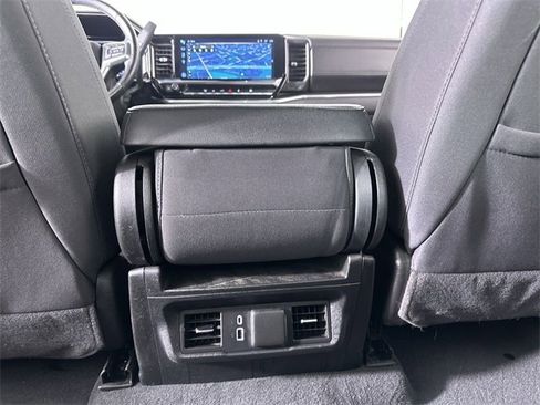 Used 2025 Chevrolet Silverado 2500 LT w/ Convenience Package image 22