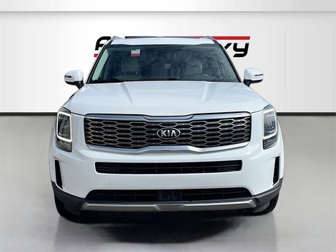 Used 2022 Kia Telluride S image 2
