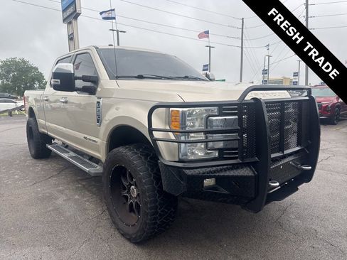 Used 2017 Ford F250 Lariat w/ Chrome Package AWD/4WD image 1