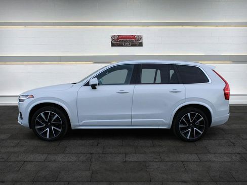 Used 2020 Volvo XC90 T6 Momentum image 4