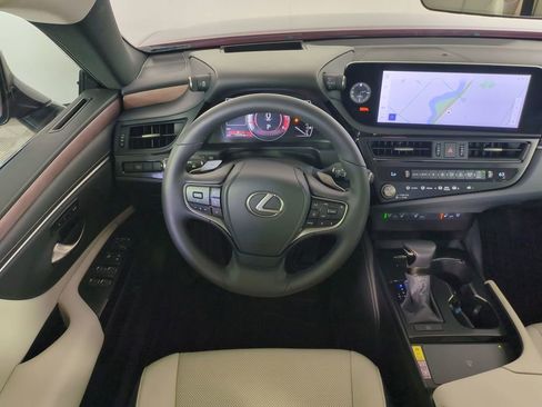 Used 2024 Lexus ES 350 w/ Premium Package image 17