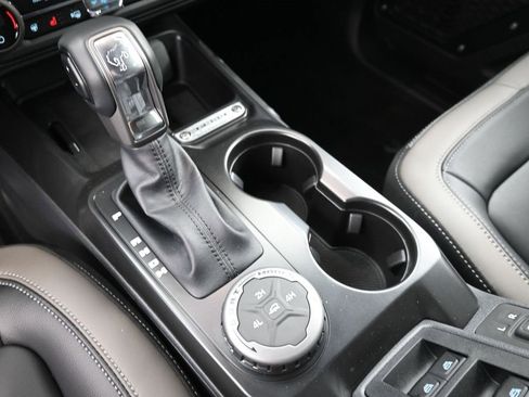 New 2025 Ford Bronco Outer Banks image 31