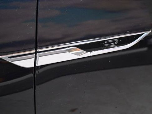 Used 2022 Volkswagen Atlas SEL Premium image 13