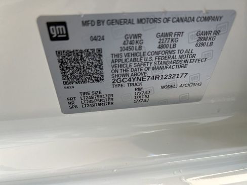 Used 2024 Chevrolet Silverado 2500 LT image 39