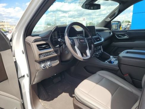 Used 2021 GMC Yukon XL SLT w/ SLT Premium Package AWD/4WD image 20