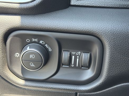 Used 2023 RAM 1500 Laramie AWD/4WD image 44