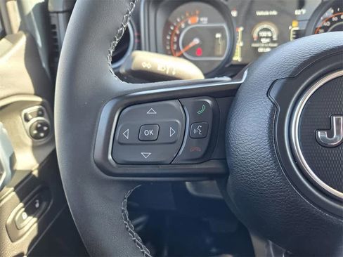 New 2025 Jeep Wrangler Unlimited Rubicon image 19
