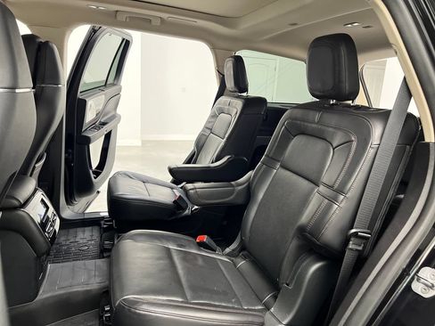 Used 2021 Lincoln Aviator Reserve w/ Equipment Group 208A AWD/4WD image 19