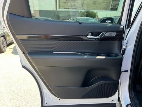 New 2025 Hyundai Palisade Calligraphy image 12