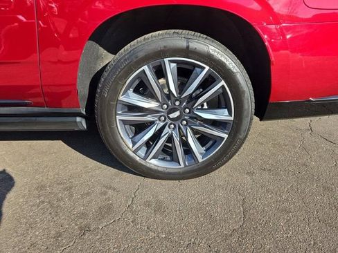 Certified 2022 Cadillac Escalade ESV Sport w/ Touring Package image 29