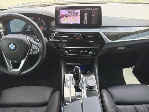 Certified 2023 BMW 530i xDrive w/ Premium Package AWD/4WD image 16