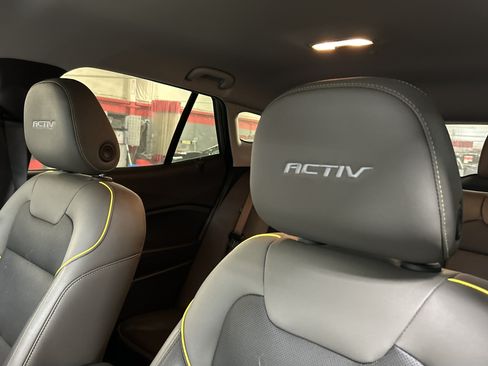 Used 2025 Chevrolet Trax ACTIV w/ Driver Confidence Package FWD image 6