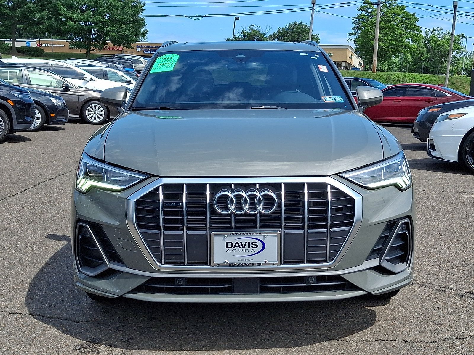 Used 2025 Audi Q3 2.0T Premium AWD/4WD image 2
