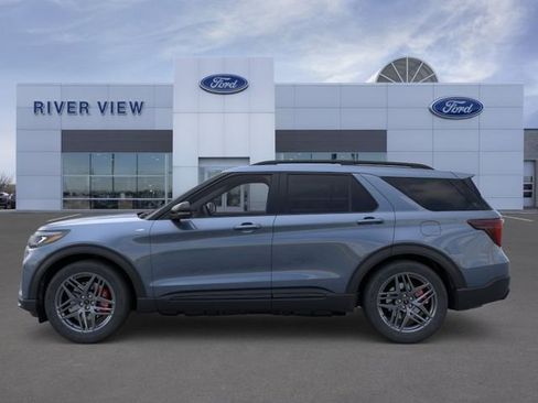 New 2026 Ford Explorer ST-Line w/ ST-Line Street Pack AWD/4WD image 3