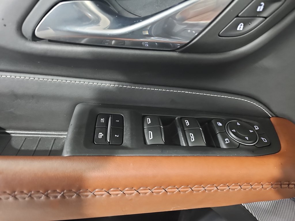 Used 2023 GMC Yukon XL Denali Ultimate w/ LPO, Floor Liner Package AWD/4WD image 35