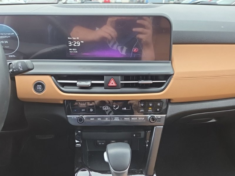 Used 2024 Kia Seltos EX AWD/4WD image 13