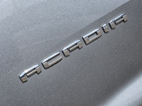 Used 2024 GMC Acadia Elevation w/ Luxury Package image 8