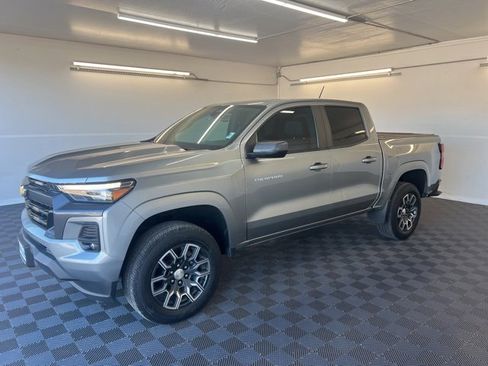 Used 2023 Chevrolet Colorado LT w/ LT Convenience Package III image 21