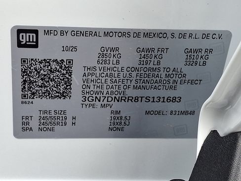 New 2026 Chevrolet Equinox EV LT AWD/4WD image 10
