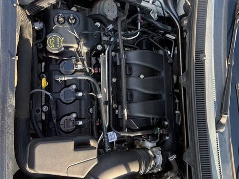 Used 2018 Ford Flex Limited FWD image 9