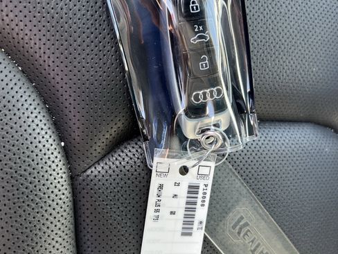 Used 2023 Audi Q8 Premium Plus w/ Premium Plus Package image 38