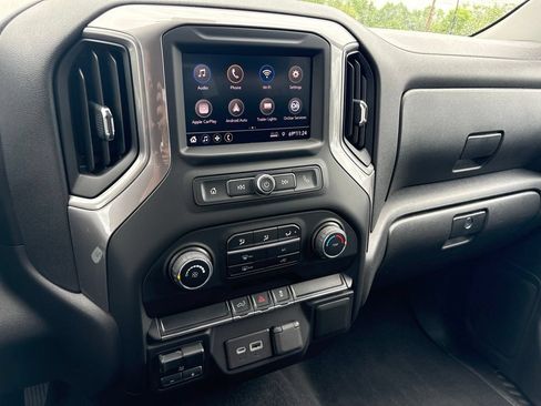 Used 2021 Chevrolet Silverado 1500 Custom w/ Custom Max Trailering Package AWD/4WD image 17