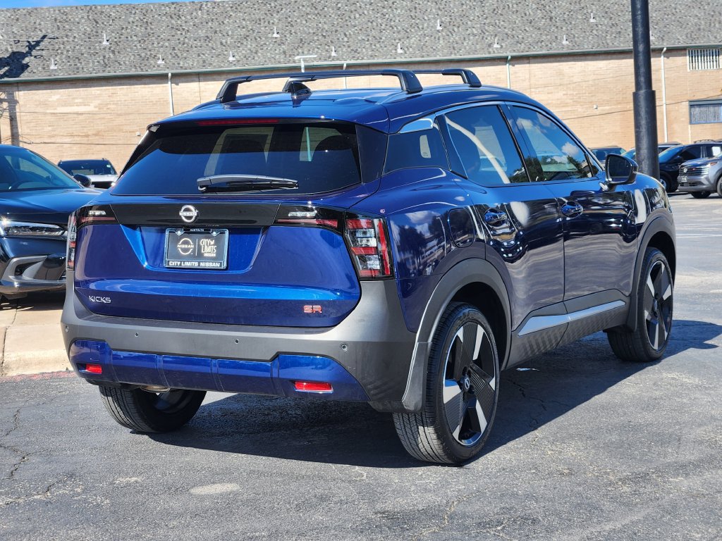 Used 2026 Nissan Kicks SR w/ SR Premium Package FWD image 7