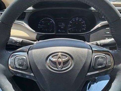 Used 2018 Toyota Avalon XLE Premium FWD image 6