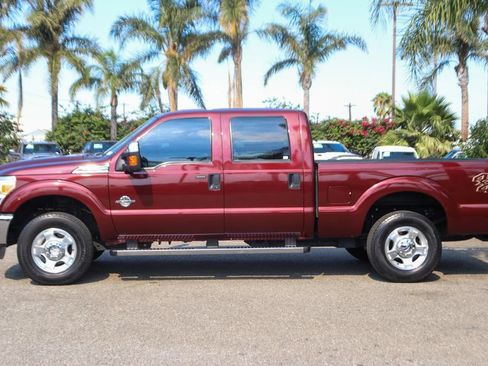 Used 2011 Ford F250 XLT w/ XLT Premium Pkg AWD/4WD image 5