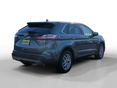 Used 2023 Ford Edge SEL image 5