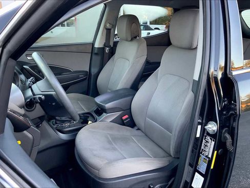 Used 2018 Hyundai Santa Fe Sport w/ 2.4L Value Package 02 image 7