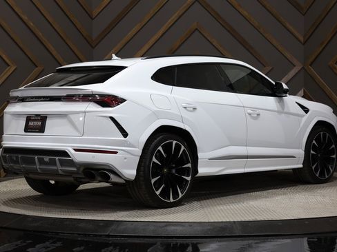 Used 2020 Lamborghini Urus image 13