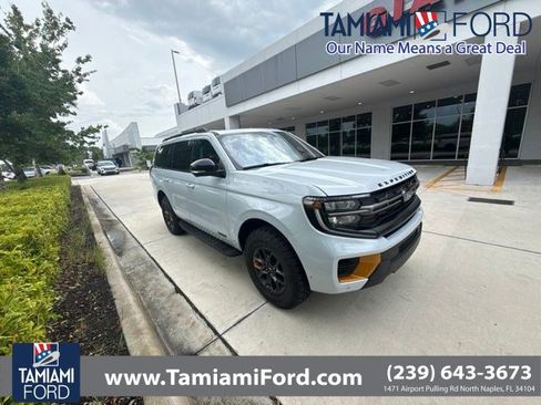 Used 2025 Ford Expedition Tremor AWD/4WD image 1