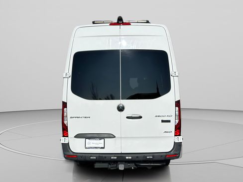 Used 2024 Mercedes-Benz Sprinter 3500 image 6