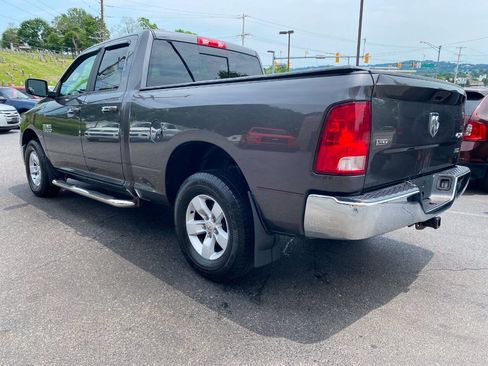 Used 2018 RAM 1500 Classic SLT AWD/4WD image 5