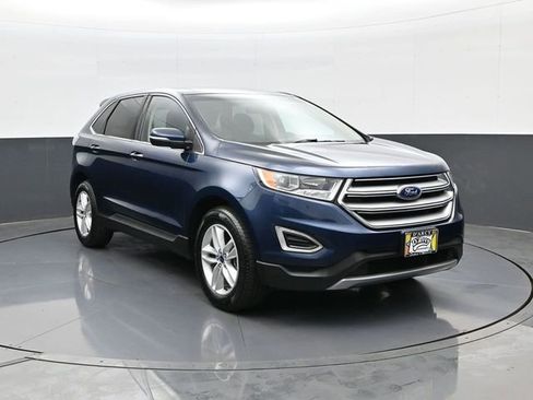 Used 2017 Ford Edge SEL w/ Equipment Group 201A AWD/4WD image 3