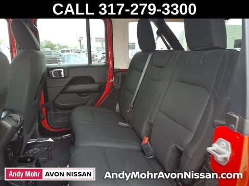 Used 2021 Jeep Wrangler Unlimited Sahara w/ Uconnect 4C Nav & Sound Group AWD/4WD image 28
