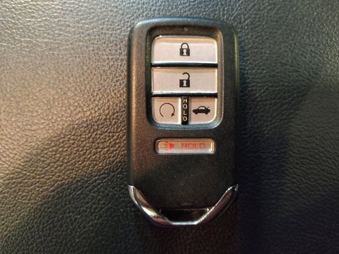 Used 2020 Honda Accord EX image 32