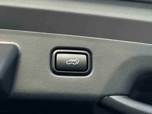 New 2026 Kia Niro Wind FWD image 7