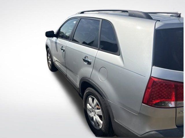 Used 2013 Kia Sorento LX AWD/4WD image 7