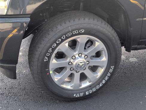 New 2026 RAM 2500 Laramie AWD/4WD image 11