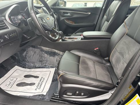 Used 2015 Chevrolet Impala LT image 11