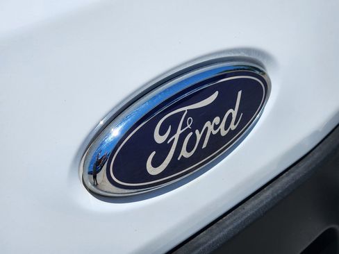 Used 2024 Ford Transit 250 148 Medium Roof RWD image 26