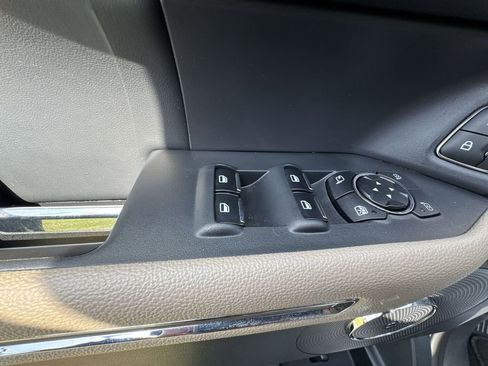 Used 2024 Ford Expedition Limited AWD/4WD image 13