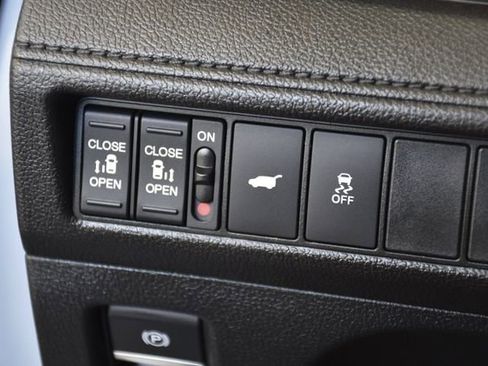Used 2026 Honda Odyssey Sport-L image 18