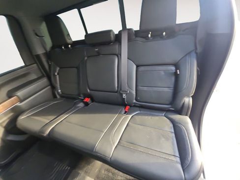 Used 2022 GMC Sierra 3500 Denali AWD/4WD image 13